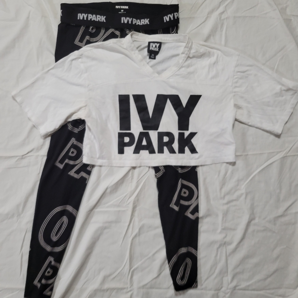 Ivy Park Crop Top & Legging